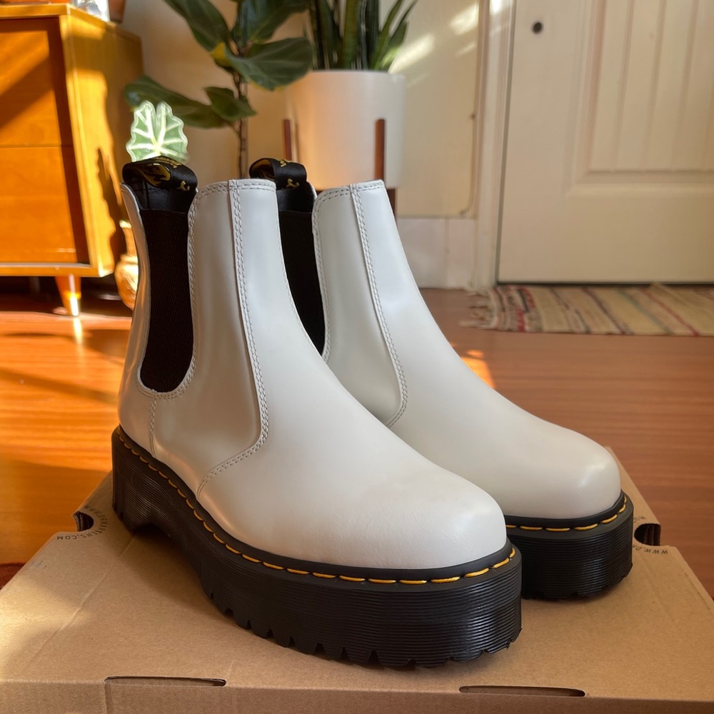COPY - Doc Marten 2976 Quad Chelsea Boot